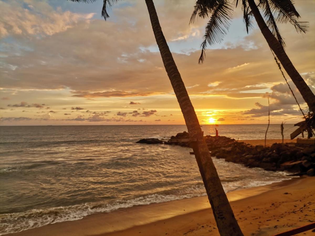 Smile Beach Home Galle Bagian luar foto
