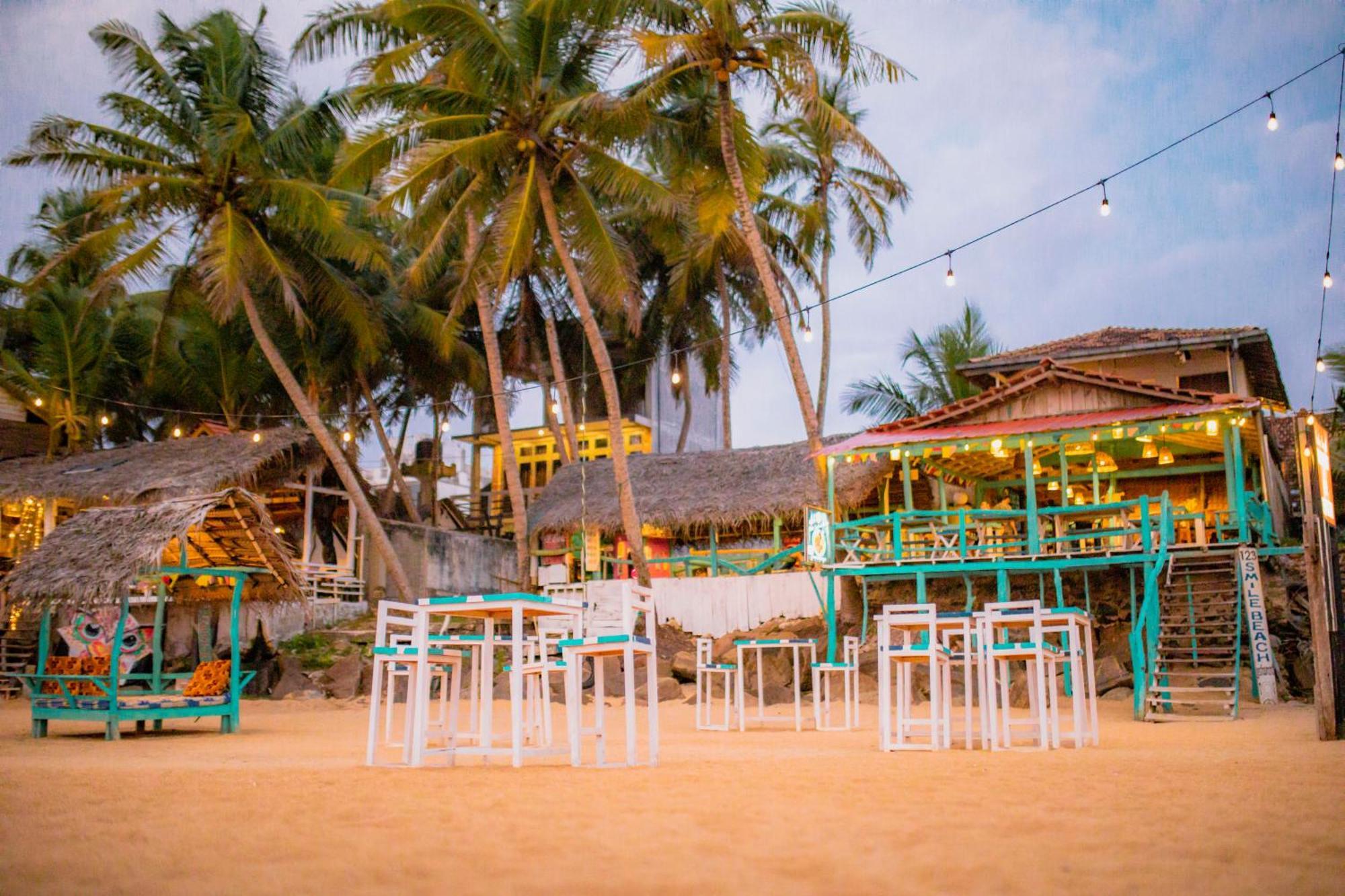 Smile Beach Home Galle Bagian luar foto