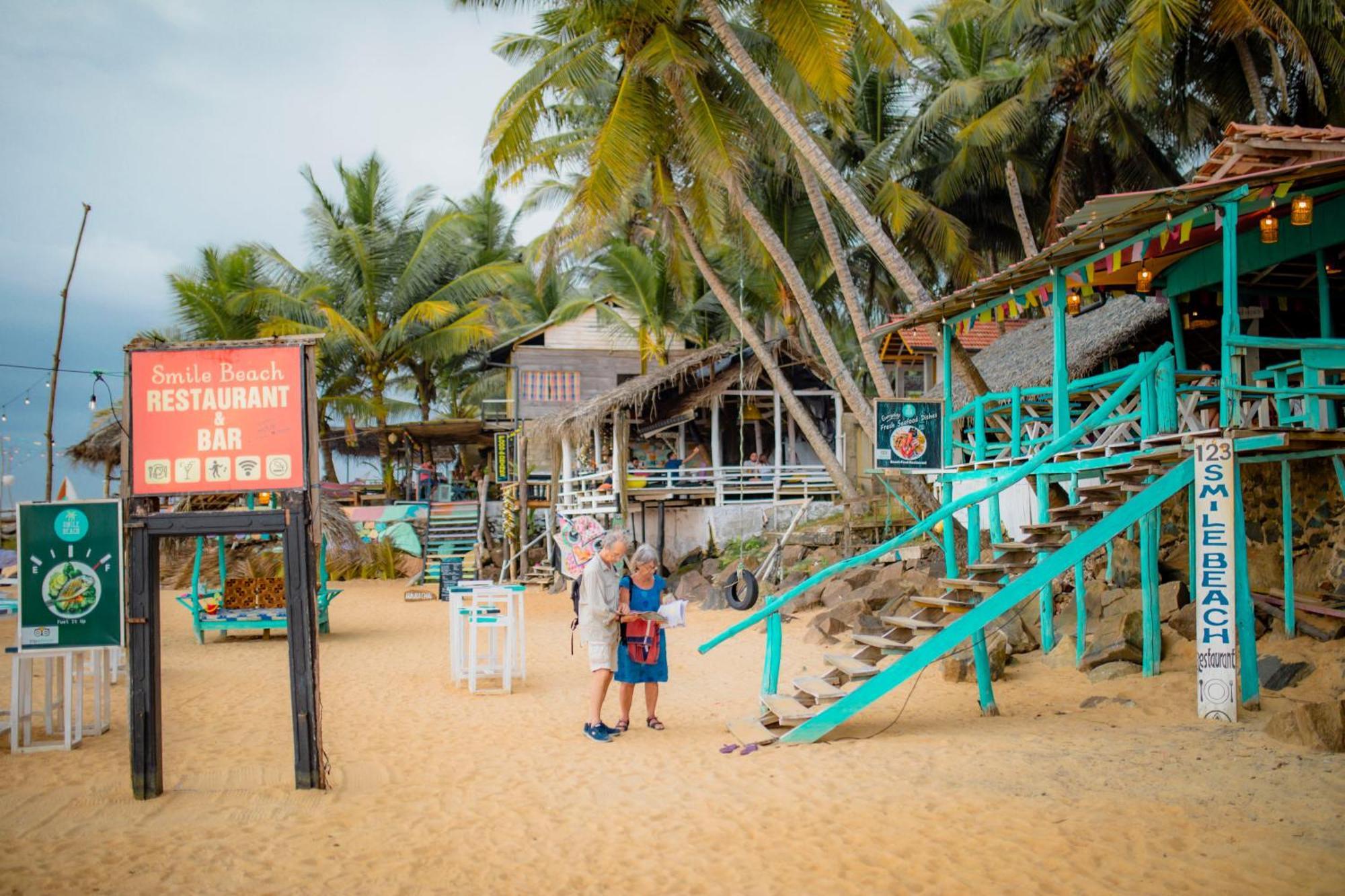 Smile Beach Home Galle Bagian luar foto