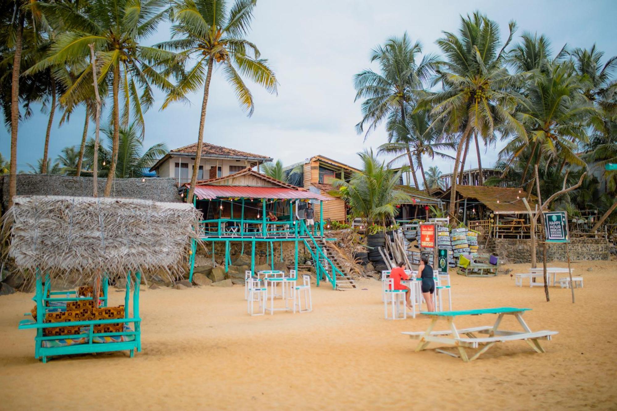 Smile Beach Home Galle Bagian luar foto